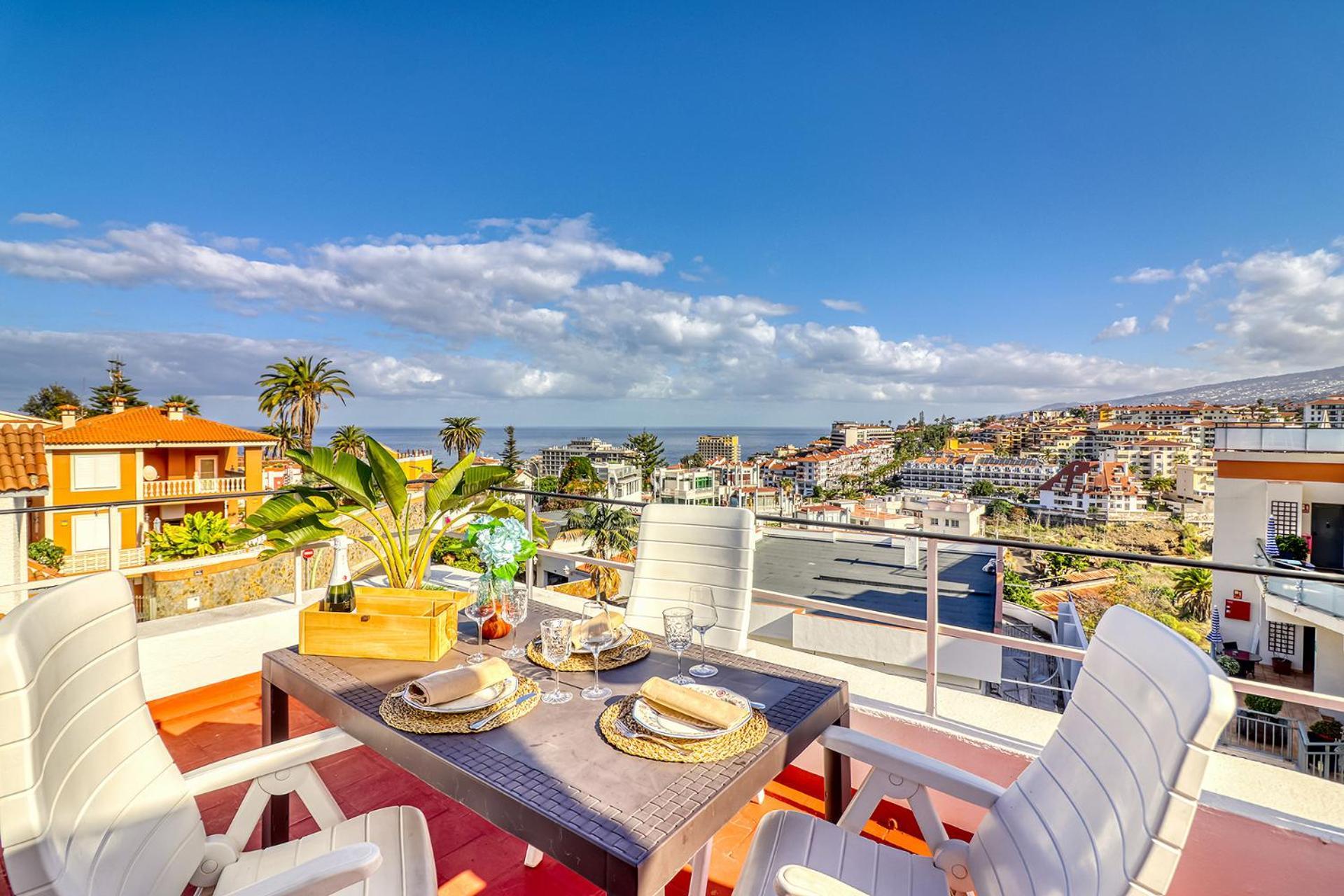 Spacious Penthouse With King-Size Bed, Huge Terrace, Ocean & Teide View Puerto de la Cruz  Luaran gambar